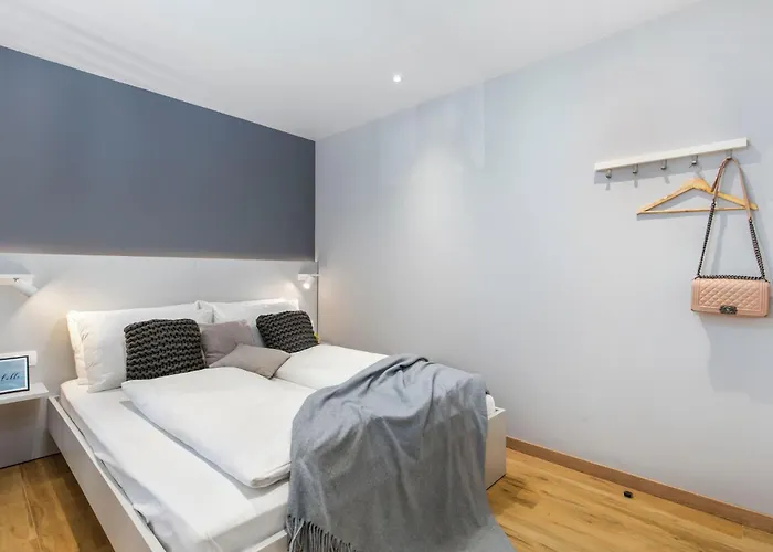 Incenter 2 By Interhome Apartament Rijeka