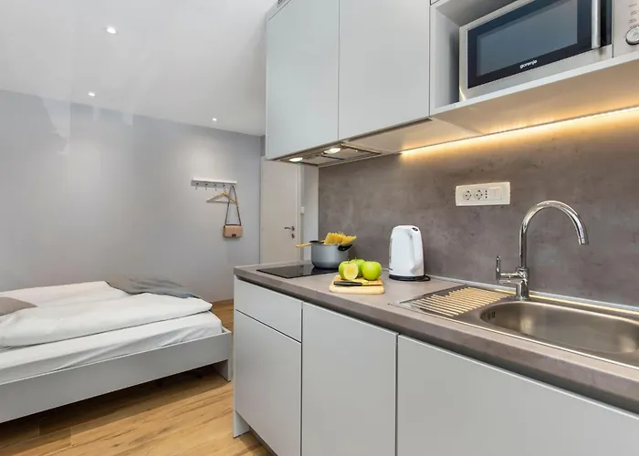 Incenter 2 By Interhome Apartament Rijeka